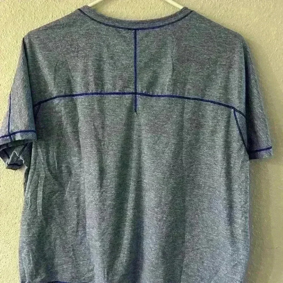 Women’s Northface dawn dream short sleeve t-shirt size L - Picture 2 of 3